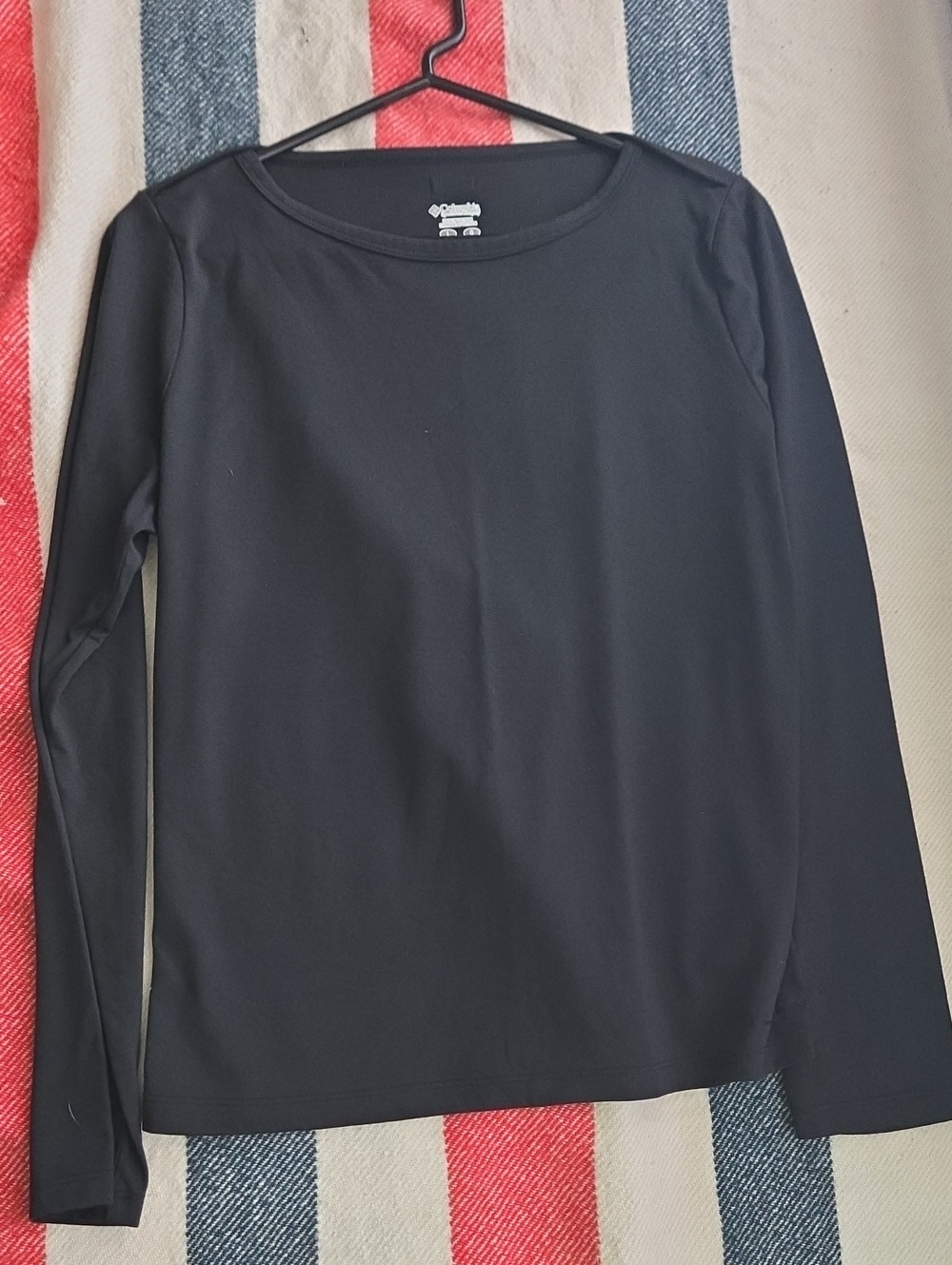 Columbia Brand Women's Long-Sleeve Black Performance Top